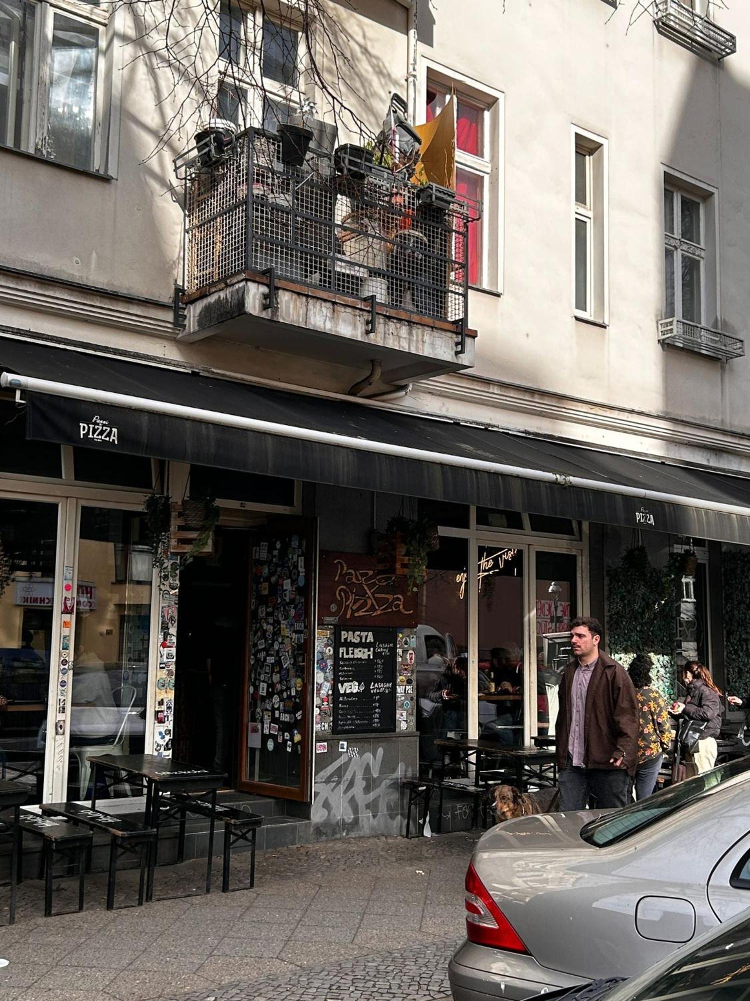 Massagesessel, King-Sized Bed, Billardtisch, 2 Couches Apartment Berlin Ngoại thất bức ảnh