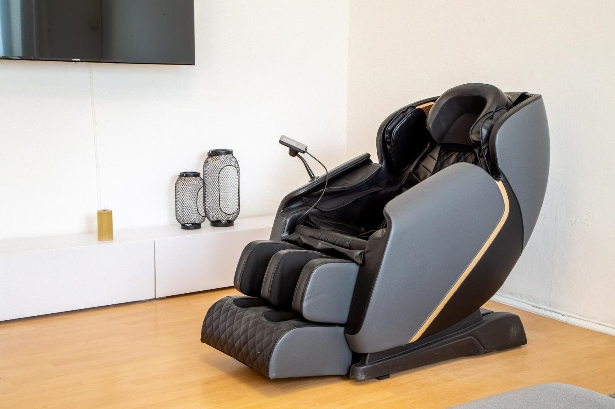 Massagesessel, King-Sized Bed, Billardtisch, 2 Couches Apartment Berlin Ngoại thất bức ảnh