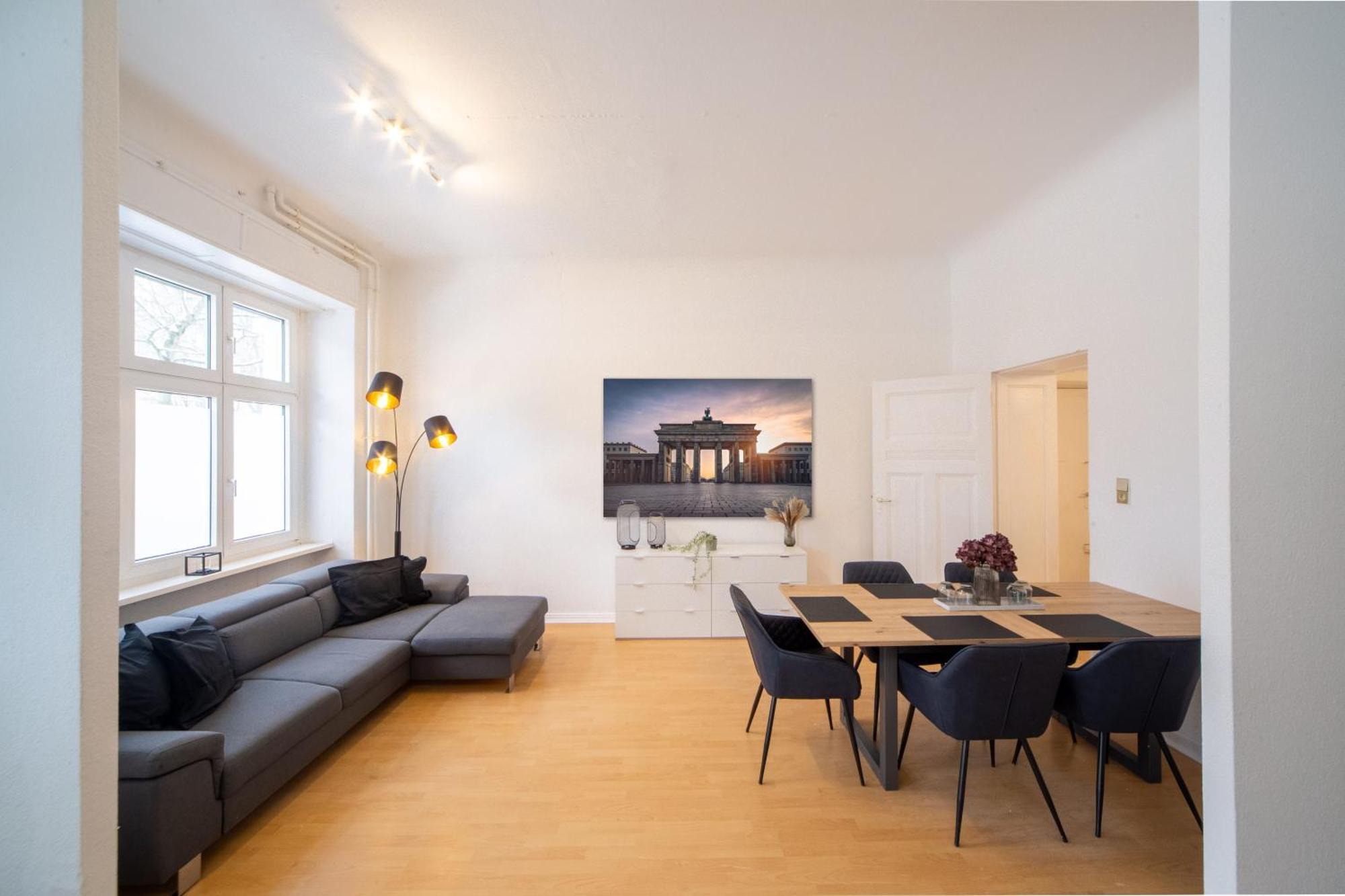 Massagesessel, King-Sized Bed, Billardtisch, 2 Couches Apartment Berlin Ngoại thất bức ảnh